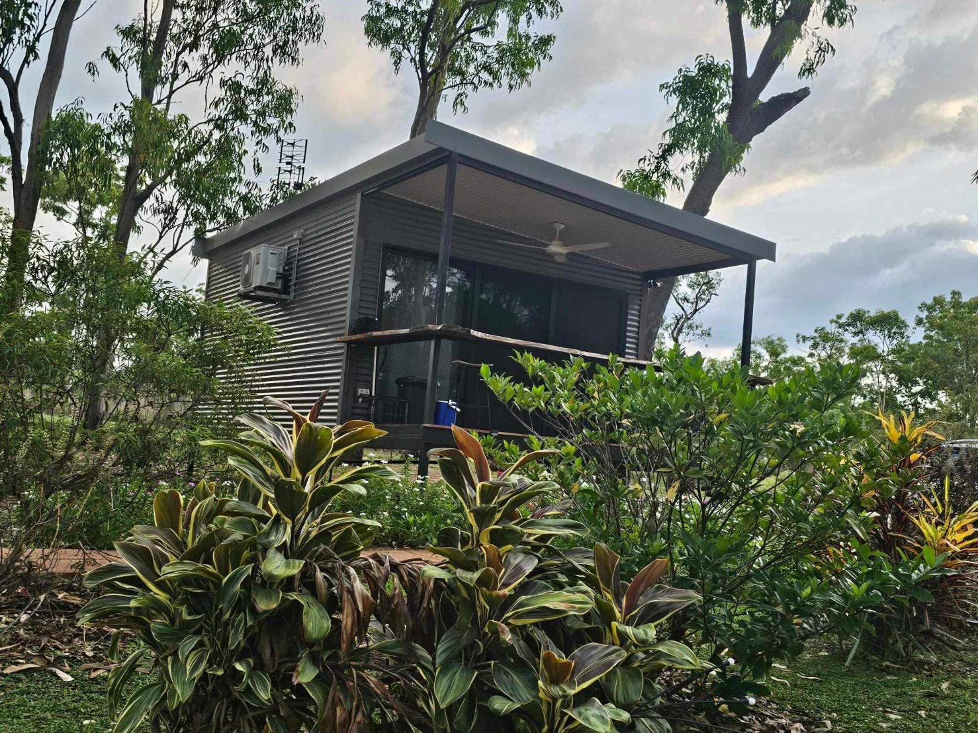 Litchfield Tropical Stay Batchelor Exterior photo