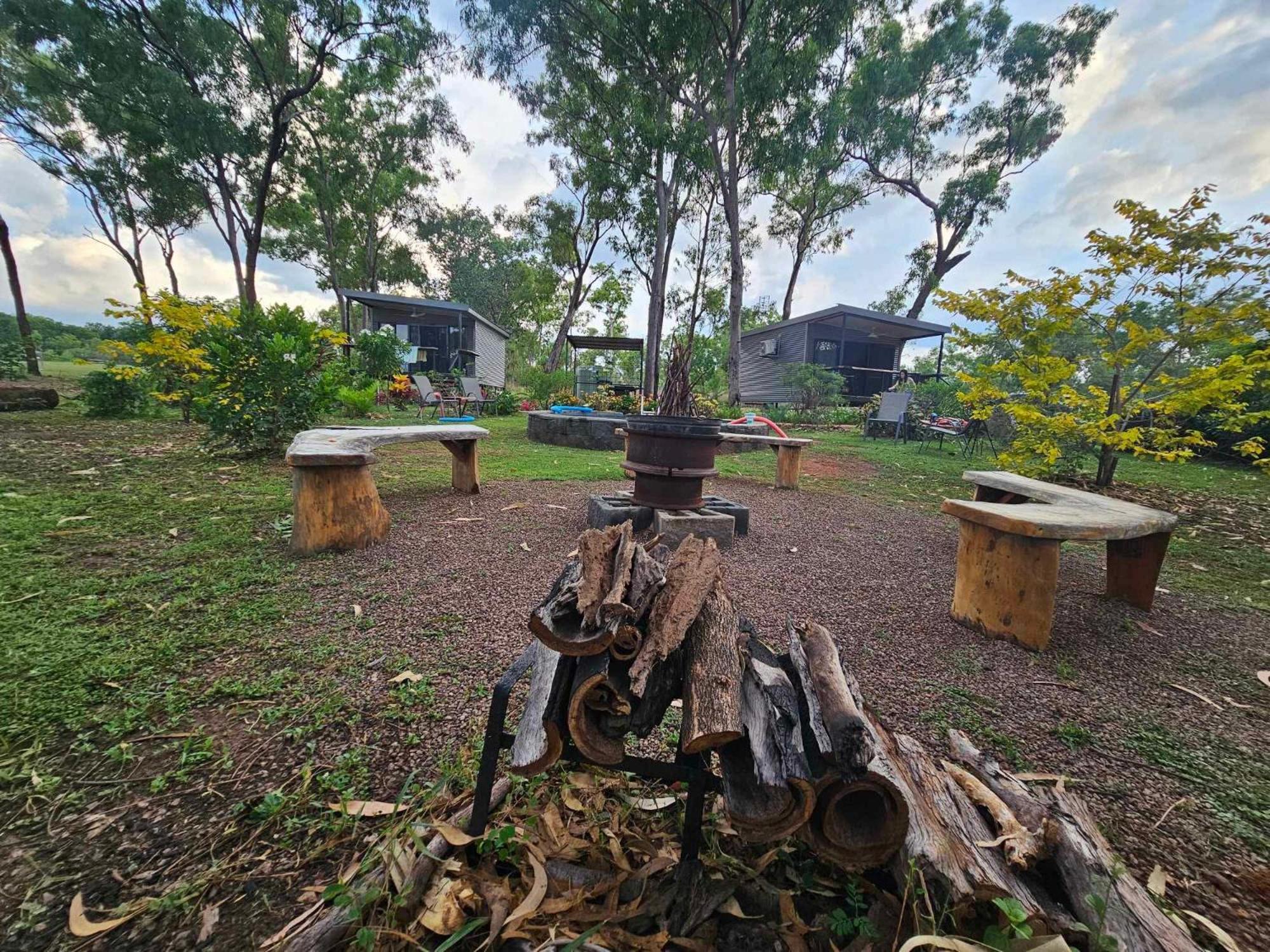 Litchfield Tropical Stay Batchelor Exterior photo