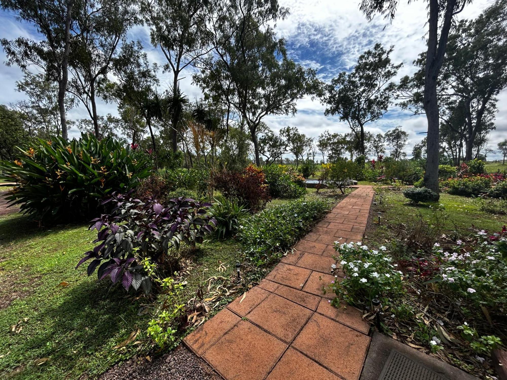 Litchfield Tropical Stay Batchelor Exterior photo